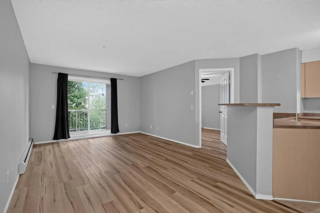 304 Mackenzie Way SW Airdrie AB T4B 3H6