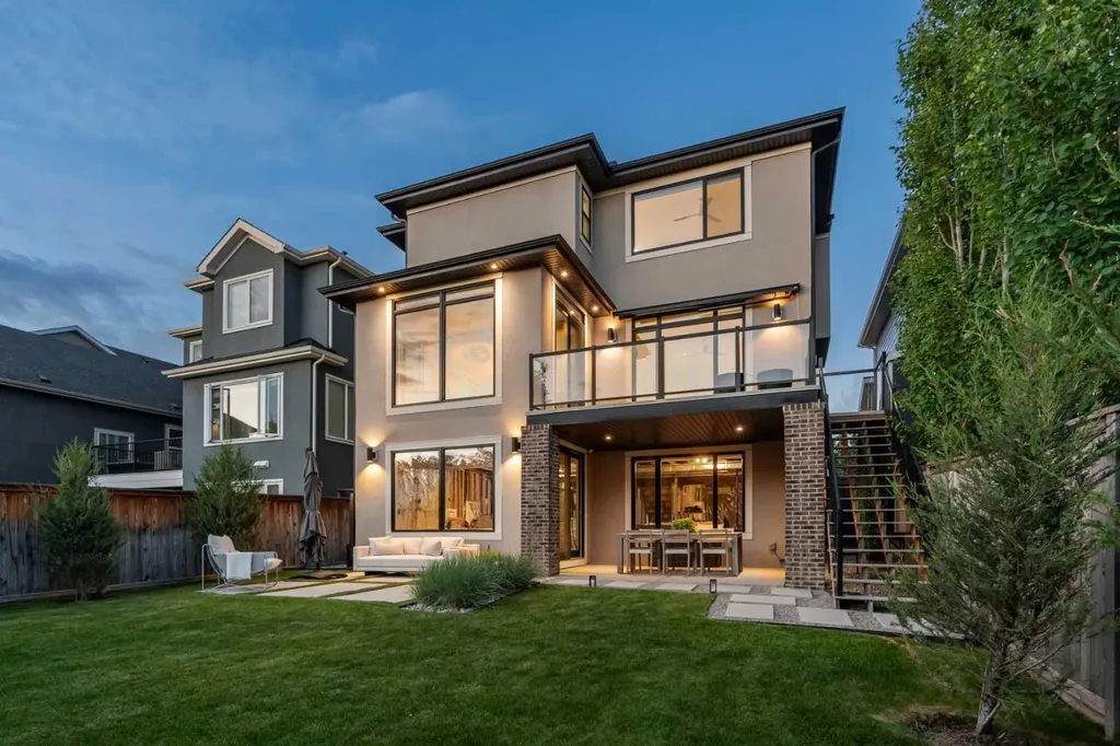 137 West Grove Point SW Calgary AB T3H 0X6