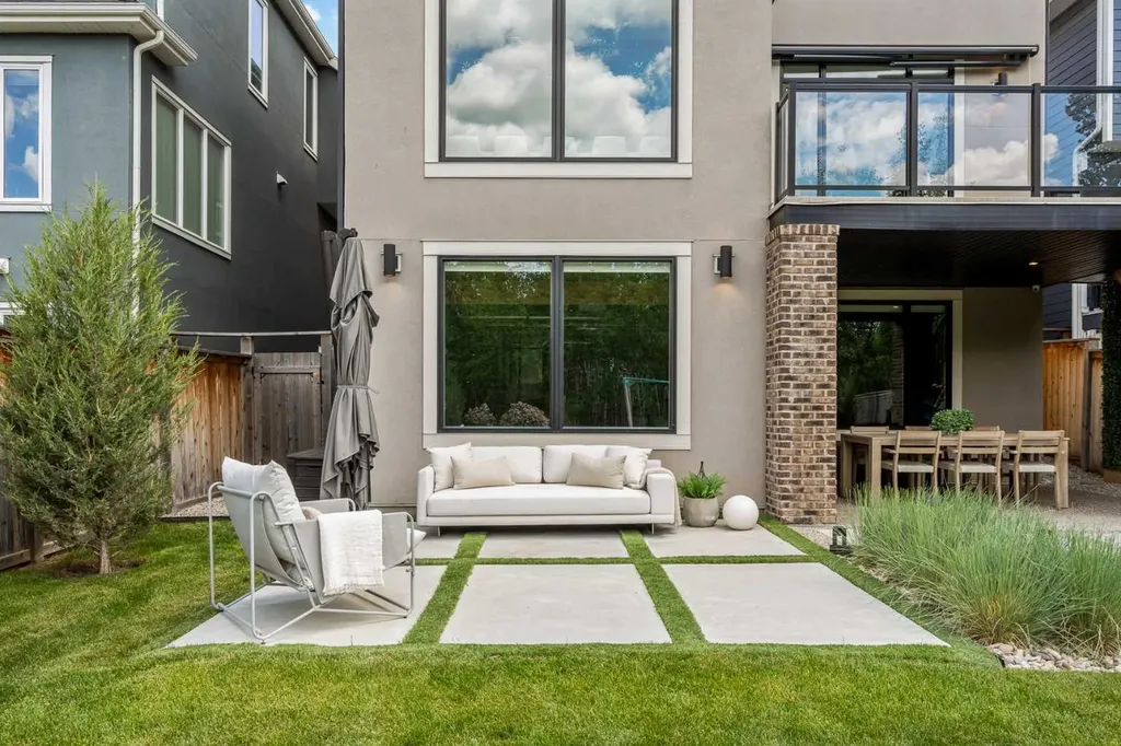 137 West Grove Point SW Calgary AB T3H 0X6