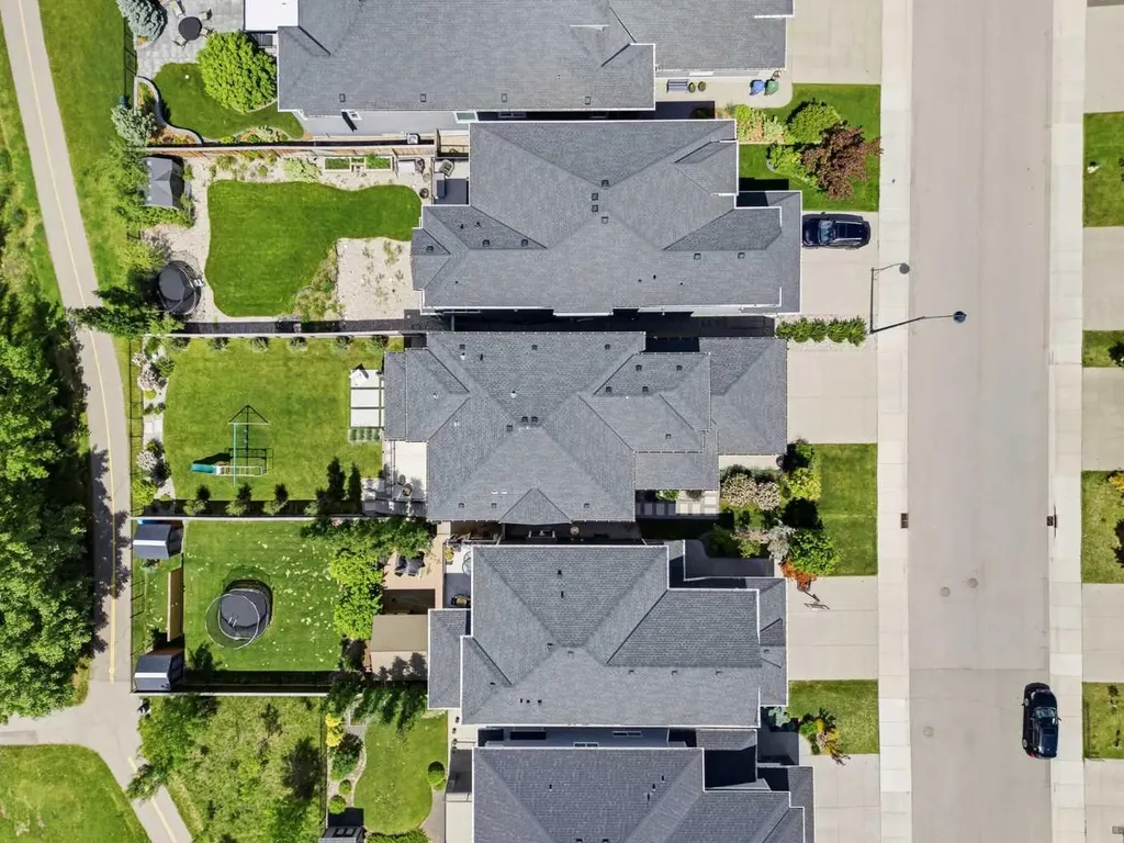 137 West Grove Point SW Calgary AB T3H 0X6