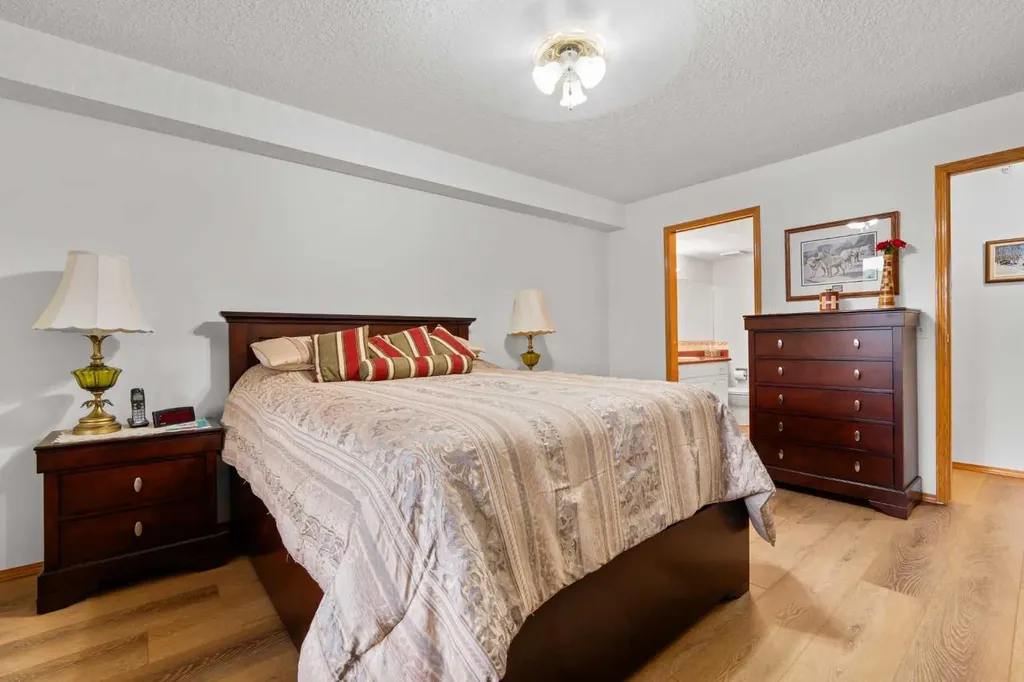 7239 Sierra Morena Boulevard SW Calgary AB T3H 3L7