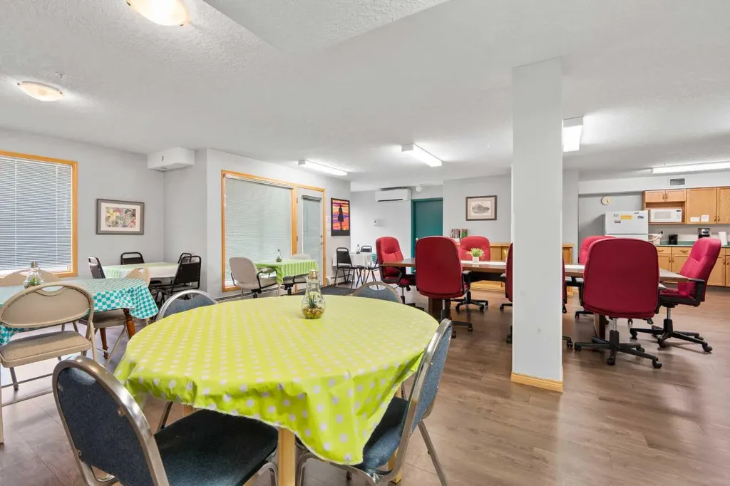 7239 Sierra Morena Boulevard SW Calgary AB T3H 3L7