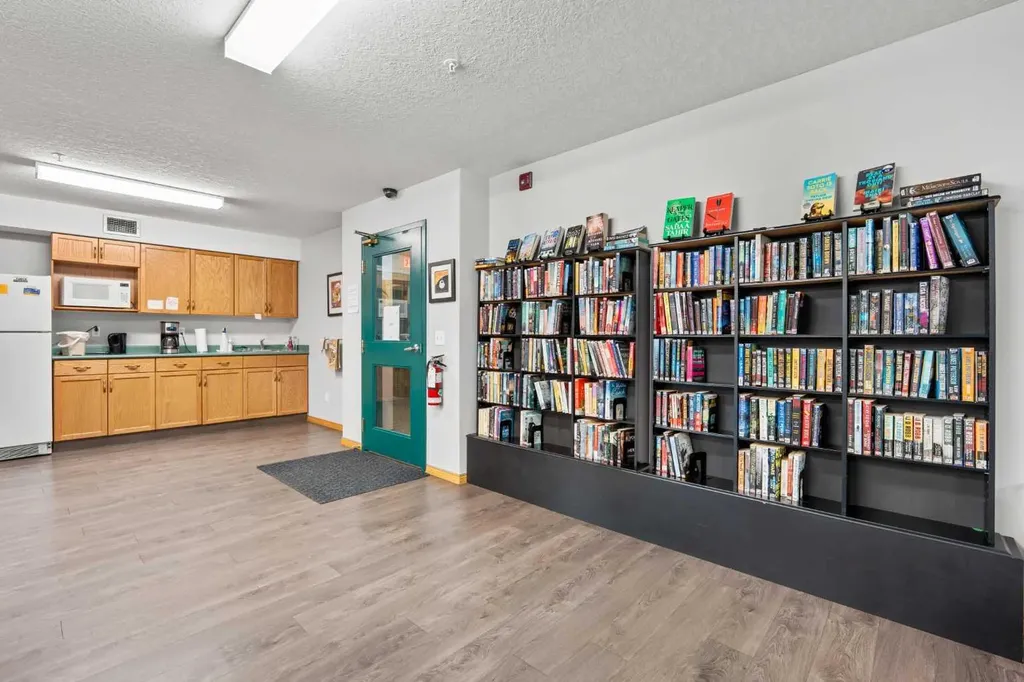 7239 Sierra Morena Boulevard SW Calgary AB T3H 3L7