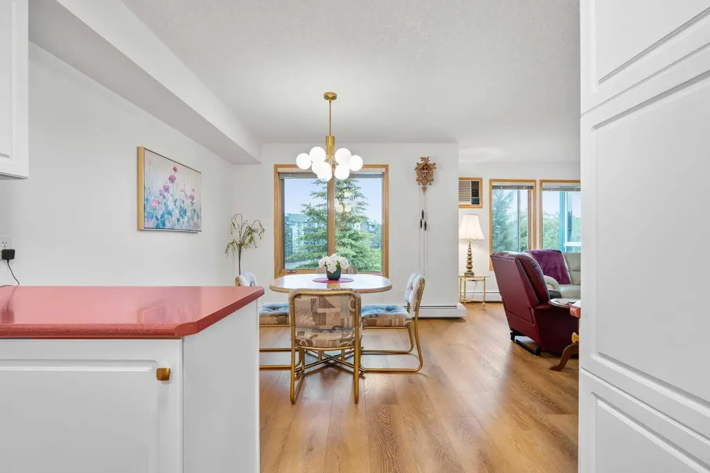 7239 Sierra Morena Boulevard SW Calgary AB T3H 3L7
