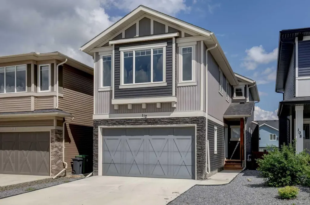 112 Emberside Place Cochrane AB T4C 3A8