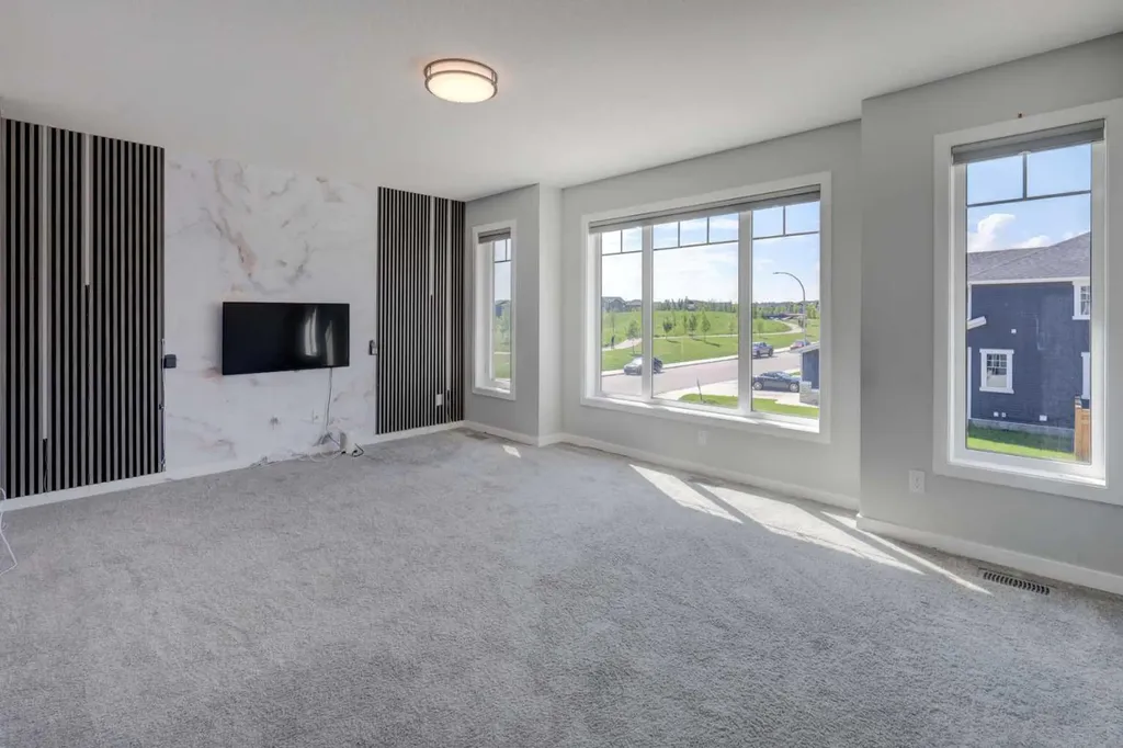 112 Emberside Place Cochrane AB T4C 3A8