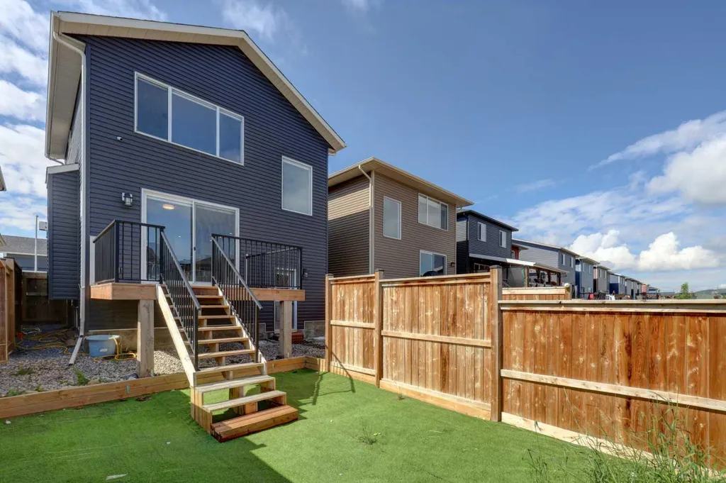 112 Emberside Place Cochrane AB T4C 3A8