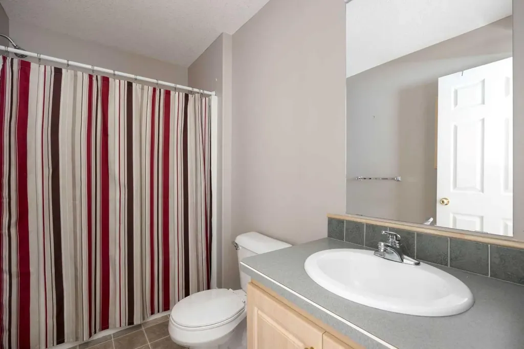 145 Leitner Gate Fort Mcmurray AB T9K 2M4