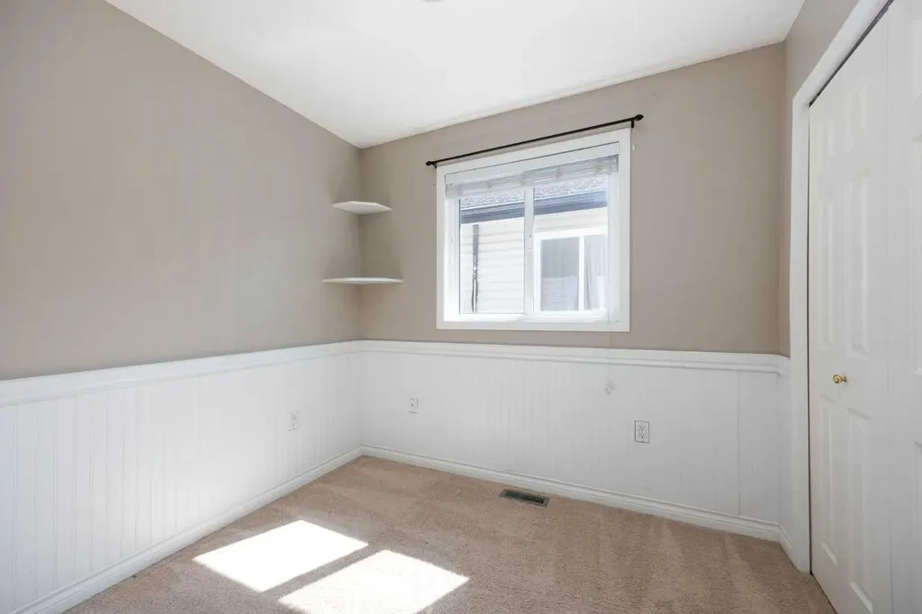 145 Leitner Gate Fort Mcmurray AB T9K 2M4