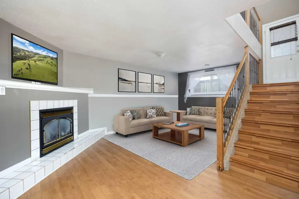 145 Leitner Gate Fort Mcmurray AB T9K 2M4
