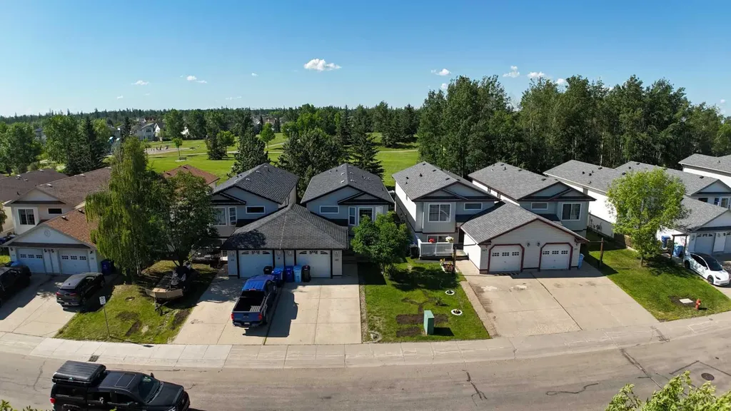 145 Leitner Gate Fort Mcmurray AB T9K 2M4