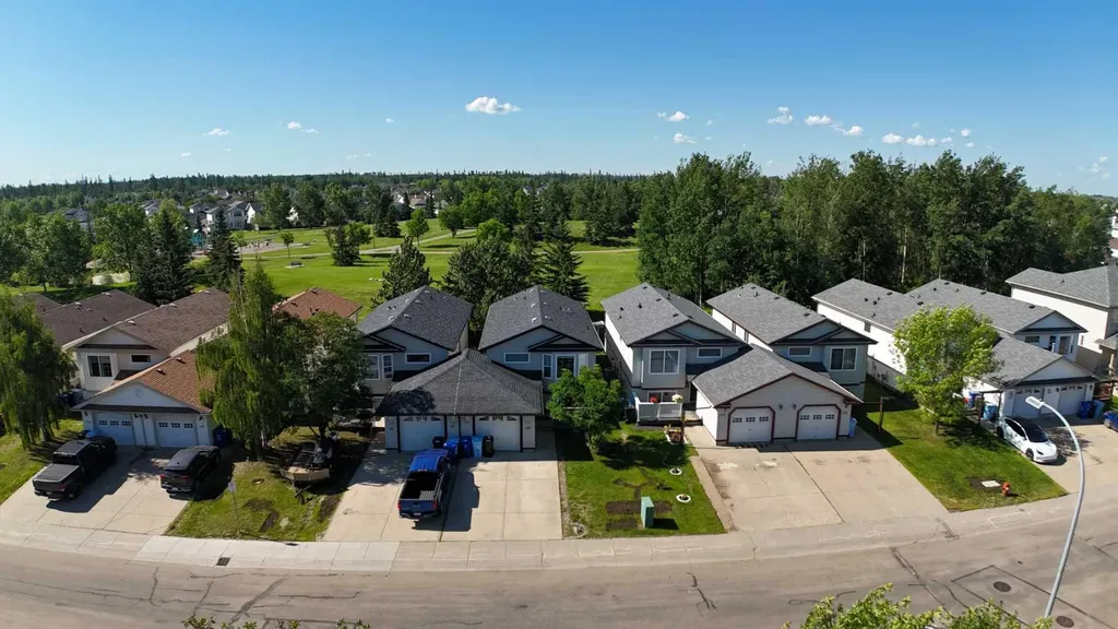 145 Leitner Gate Fort Mcmurray AB T9K 2M4