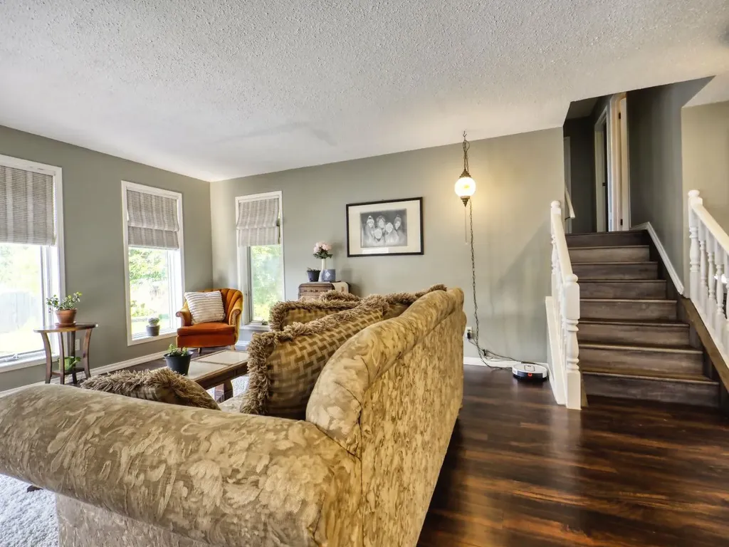 245 9 Street SE Three Hills AB T0M 2A0