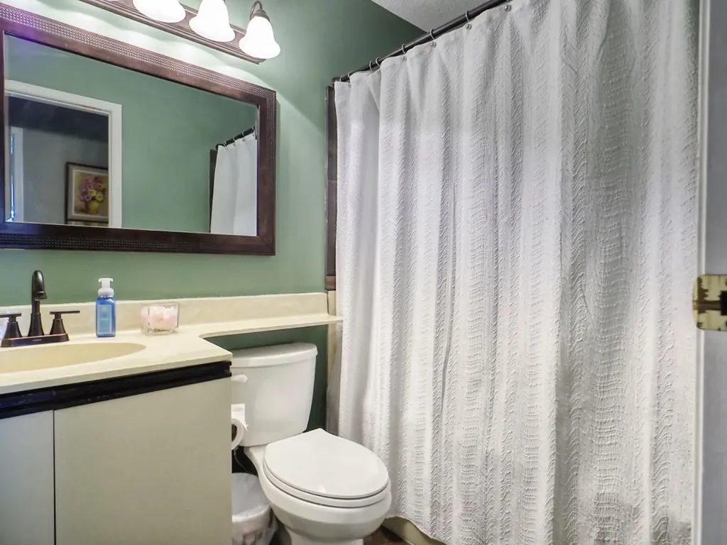 245 9 Street SE Three Hills AB T0M 2A0