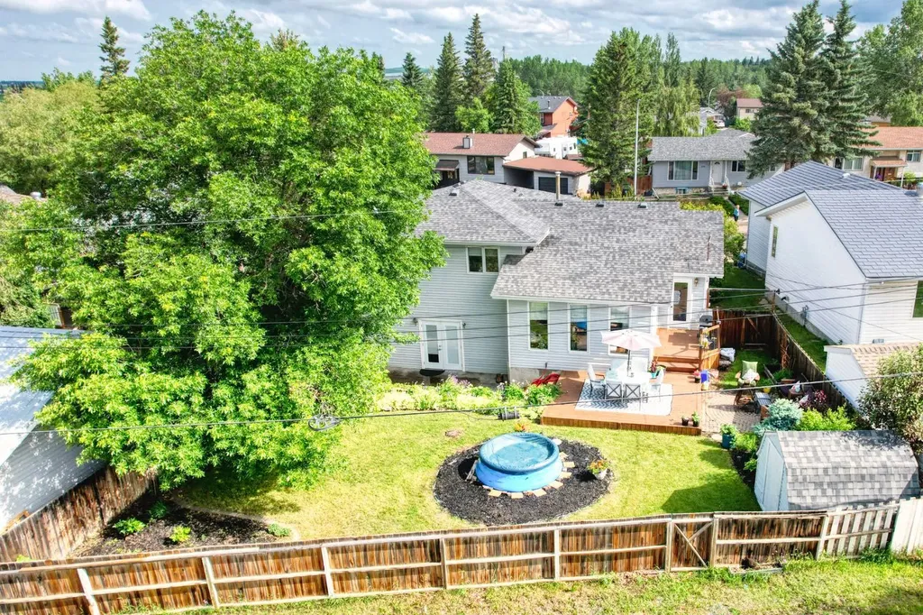 245 9 Street SE Three Hills AB T0M 2A0