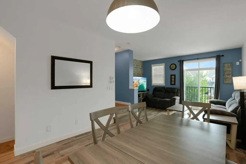 575 Sherwood Boulevard NW Calgary AB T3R 0X1