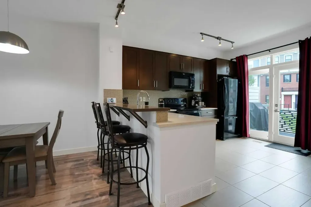 575 Sherwood Boulevard NW Calgary AB T3R 0X1