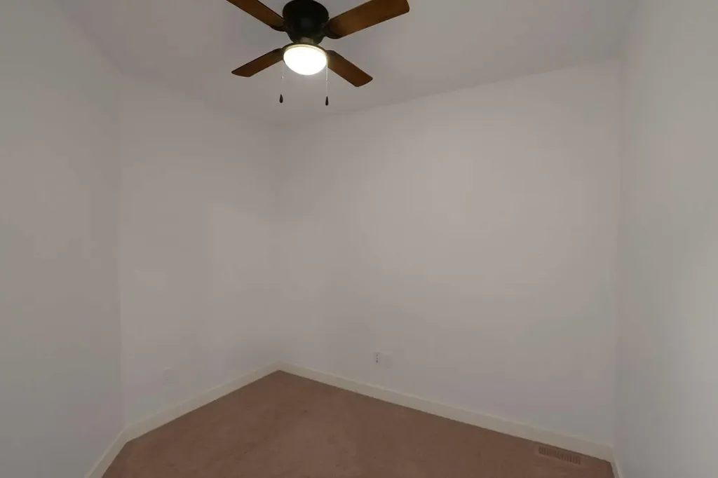 575 Sherwood Boulevard NW Calgary AB T3R 0X1