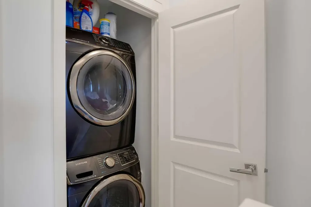 575 Sherwood Boulevard NW Calgary AB T3R 0X1