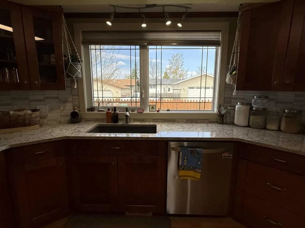 143 Winkler Drive Hanna AB T0J 1P0