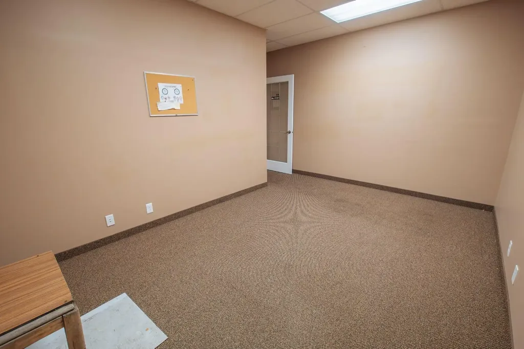 32 Westwinds Crescent NE Calgary AB T3J 5L3