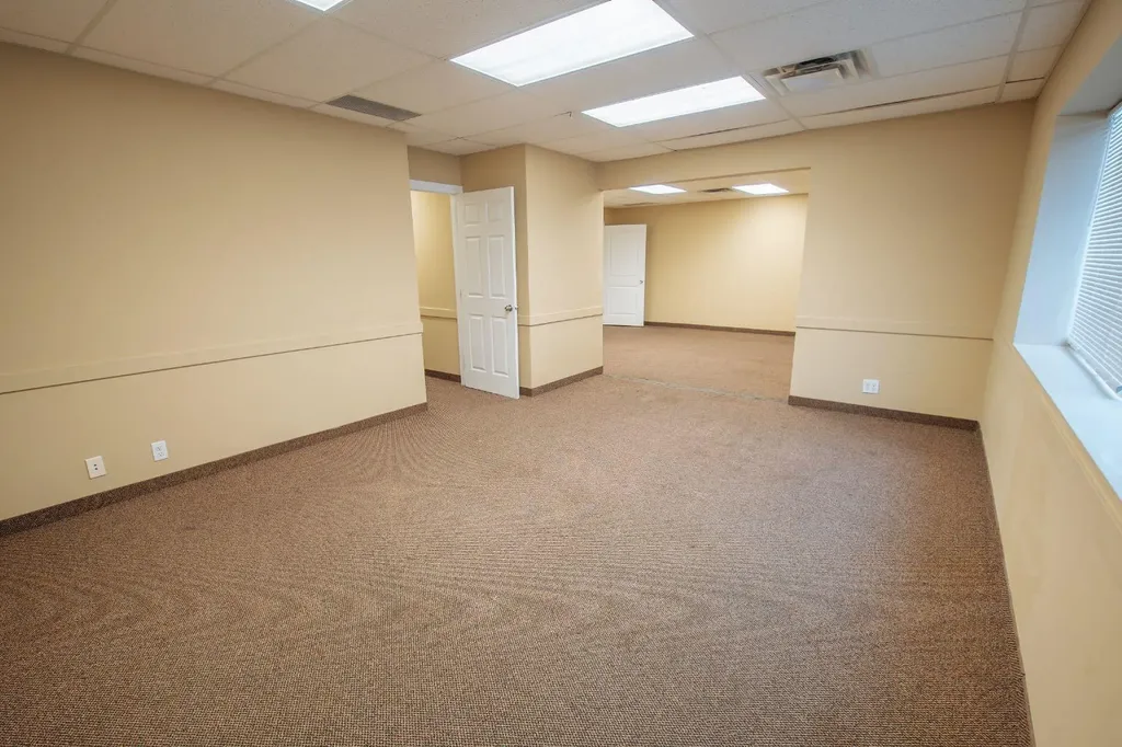 32 Westwinds Crescent NE Calgary AB T3J 5L3