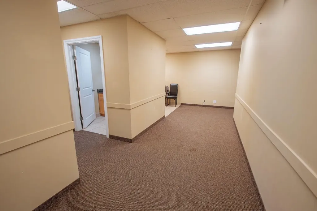 32 Westwinds Crescent NE Calgary AB T3J 5L3