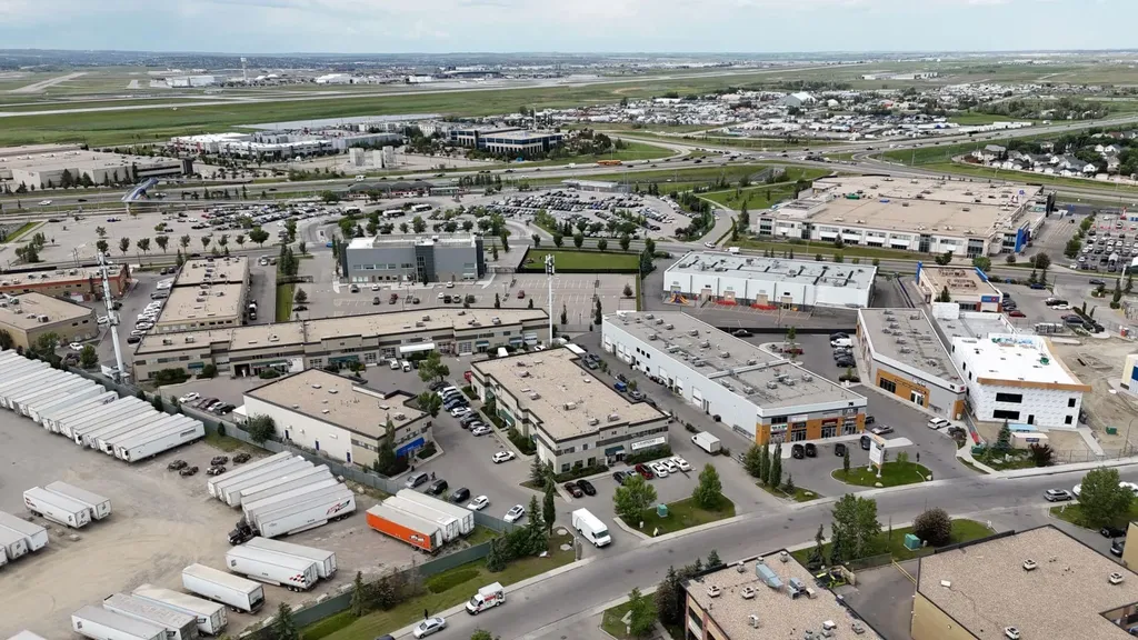 32 Westwinds Crescent NE Calgary AB T3J 5L3