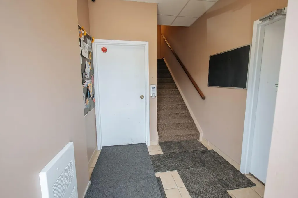 32 Westwinds Crescent NE Calgary AB T3J 5L3