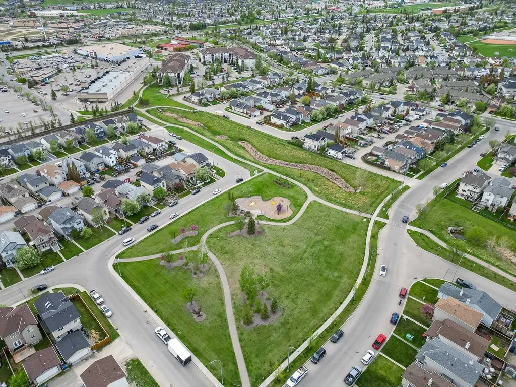 12 Cimarron Okotoks AB T1S 1G6