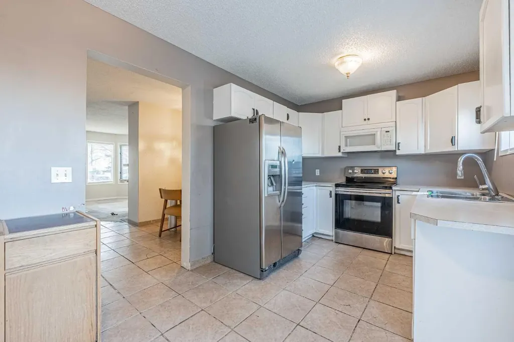 68 Abbeydale Villas NE Calgary AB T2A 7P6