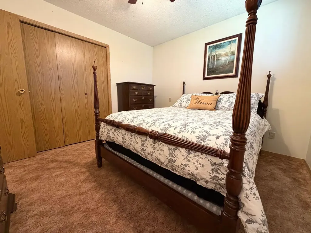 530 20 Street Wainwright AB T9W 1H8