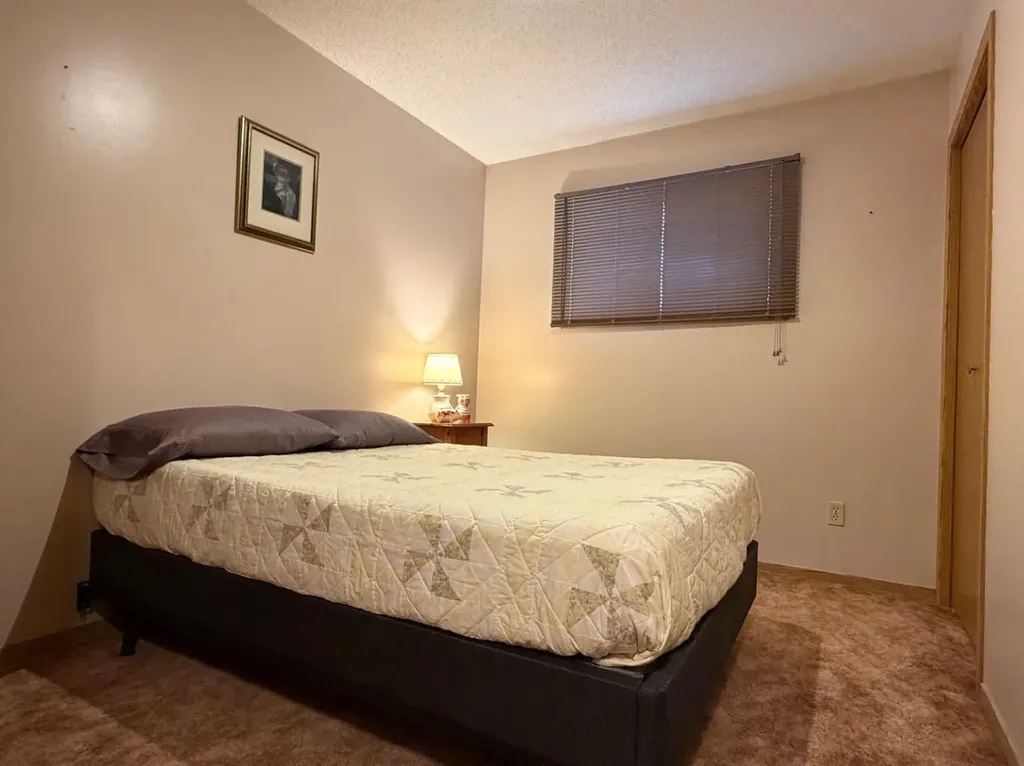 530 20 Street Wainwright AB T9W 1H8