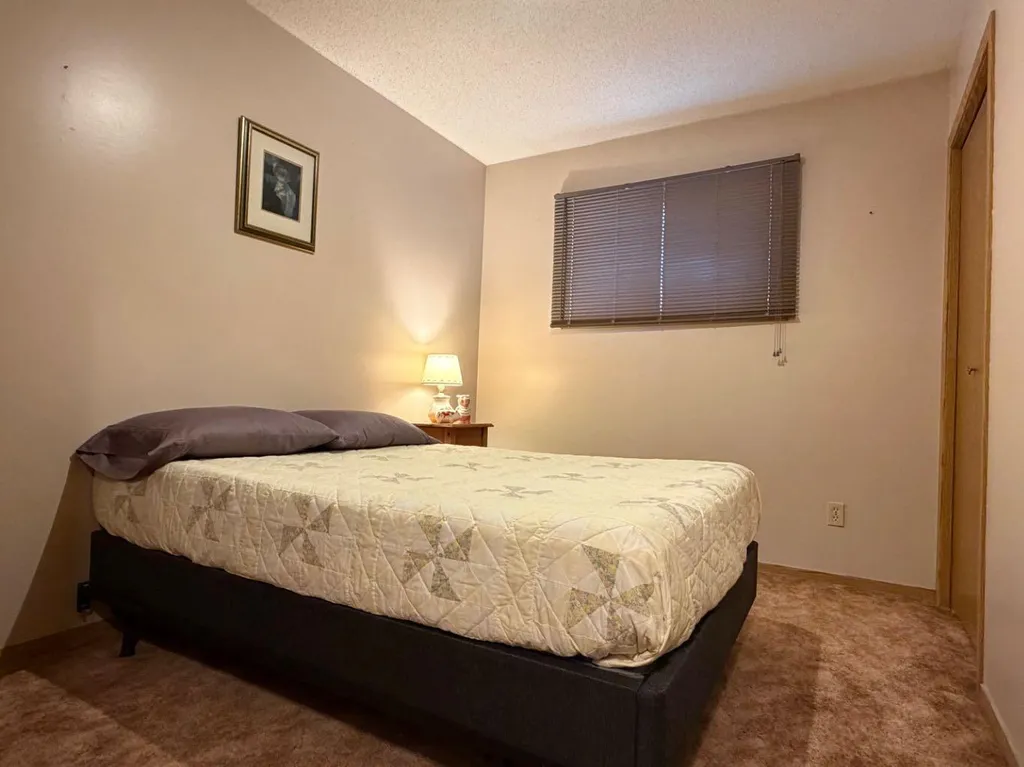 530 20 Street Wainwright AB T9W 1H8