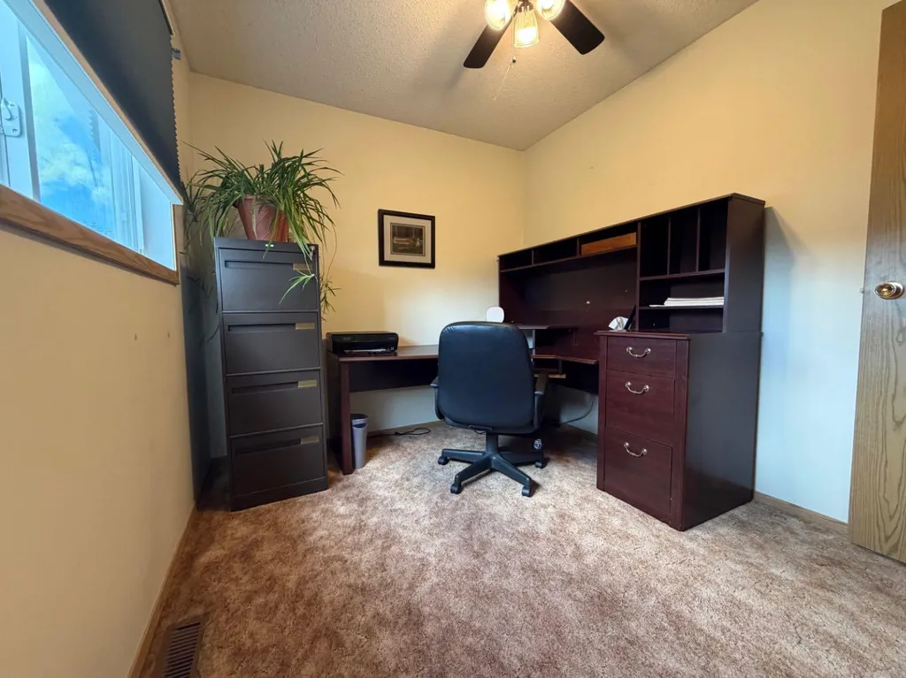 530 20 Street Wainwright AB T9W 1H8