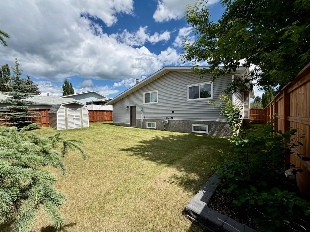 530 20 Street Wainwright AB T9W 1H8