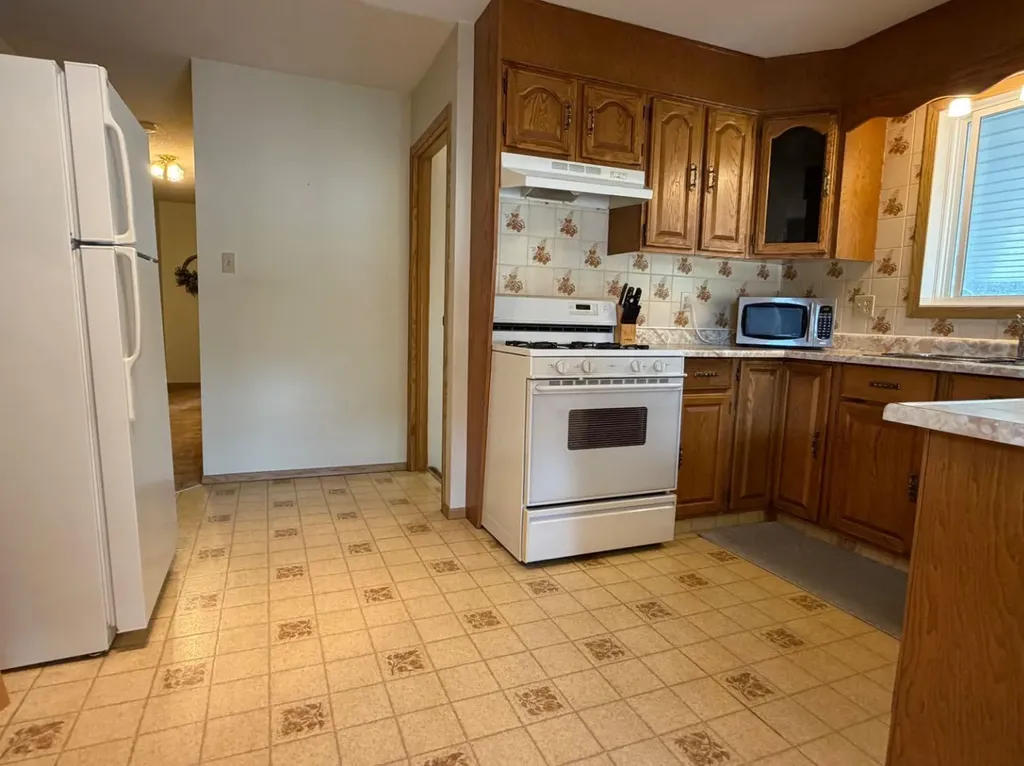 530 20 Street Wainwright AB T9W 1H8