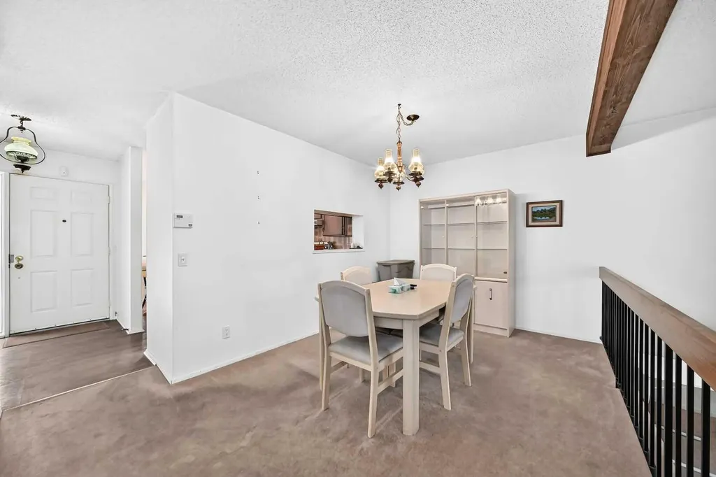 3240 66 Avenue SW Calgary AB T3E 6M5