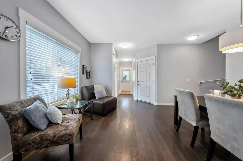 22 West Coach Manor SW Calgary AB T3H 1R7