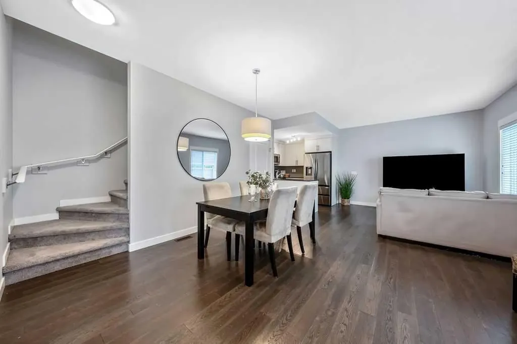 22 West Coach Manor SW Calgary AB T3H 1R7