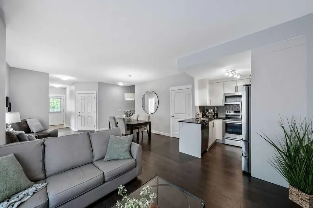 22 West Coach Manor SW Calgary AB T3H 1R7