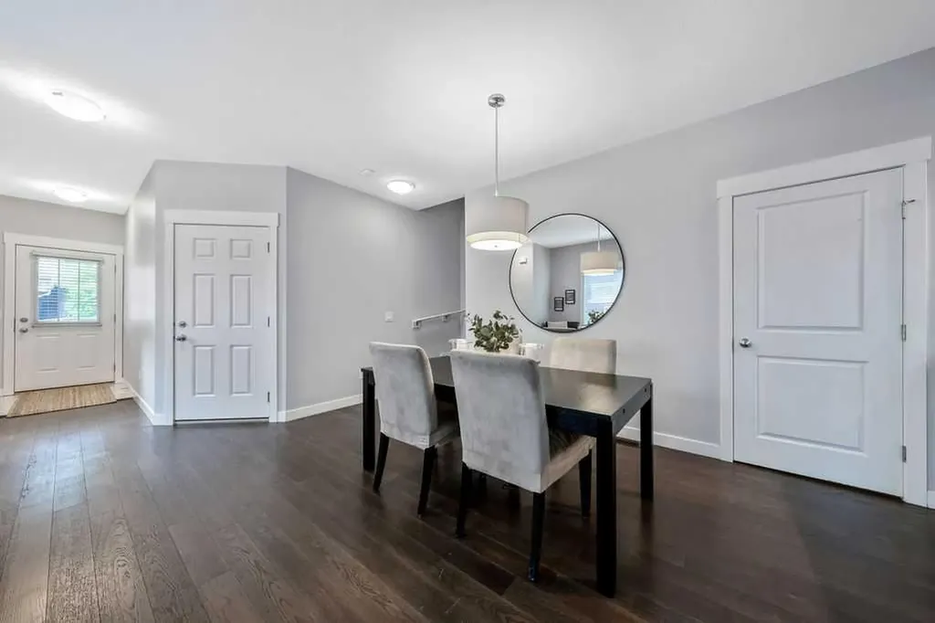 22 West Coach Manor SW Calgary AB T3H 1R7