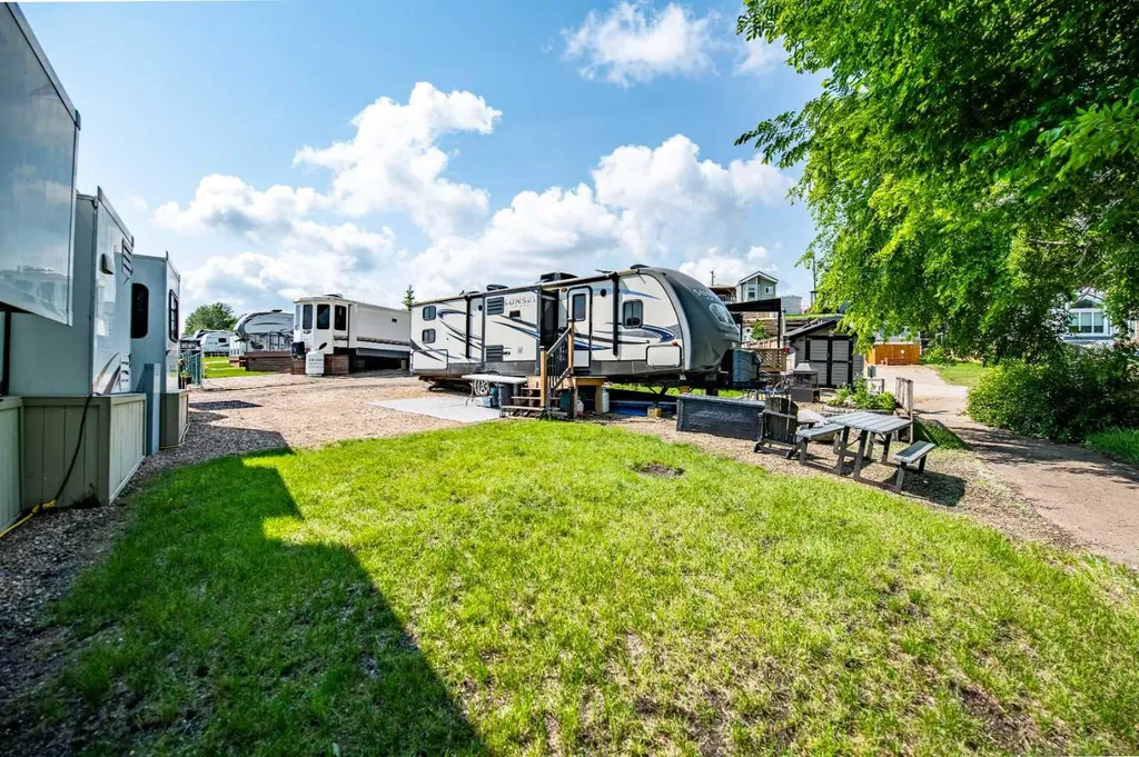 25054 South Pine Lake Road Rural Red Deer County AB T0C 0J0