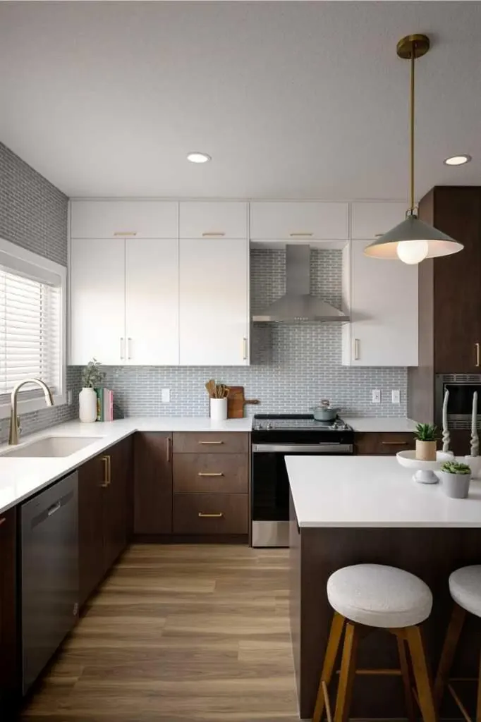 540 Tekarra Drive NW Calgary AB T3R2G1