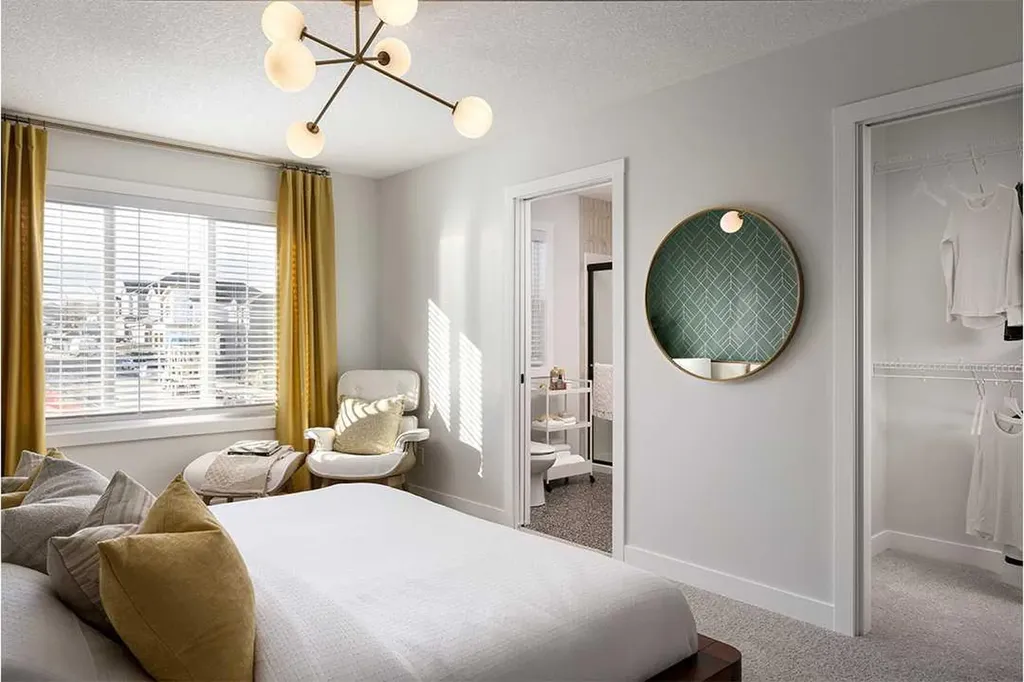 540 Tekarra Drive NW Calgary AB T3R2G1