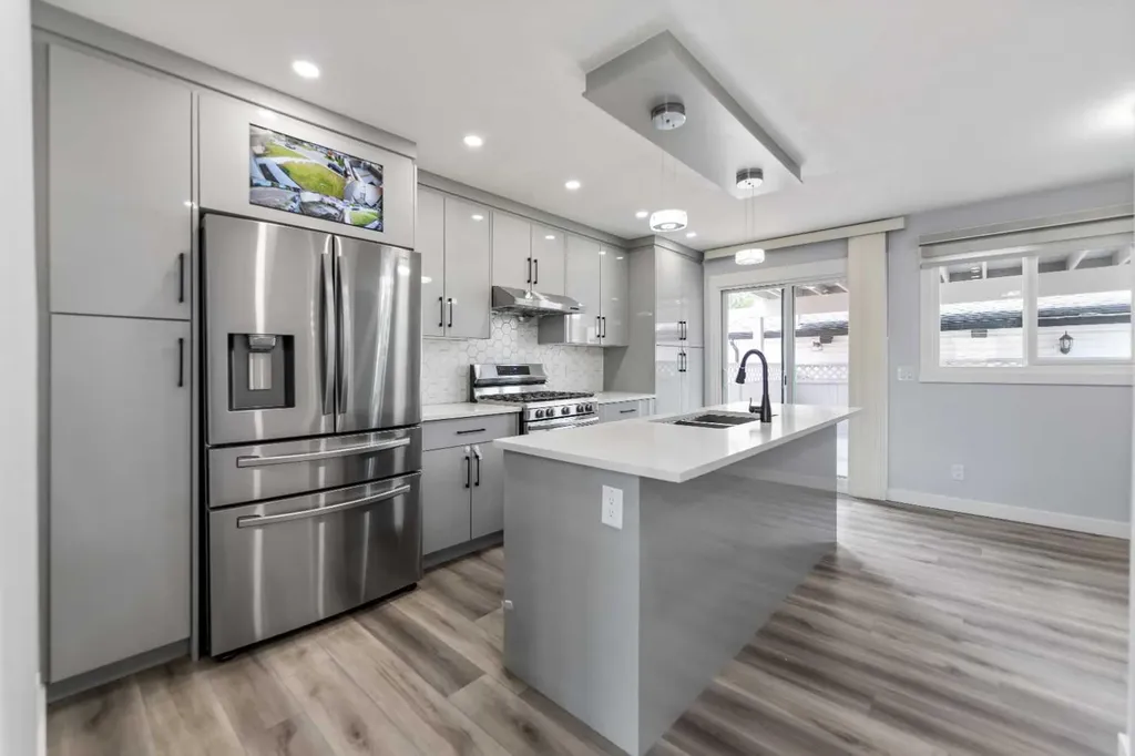 313 Falwood Way NE Calgary AB T3J 1A9