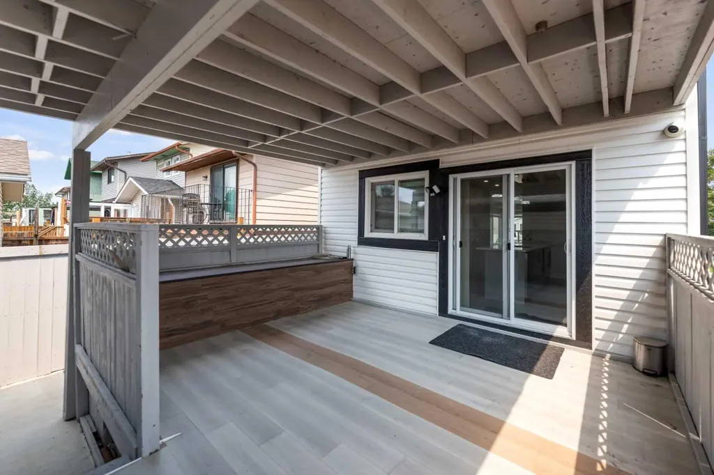313 Falwood Way NE Calgary AB T3J 1A9
