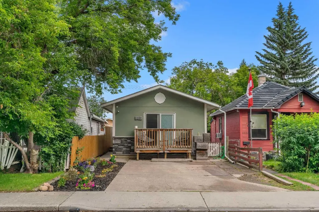 6224 18a Street SE Calgary AB T2C0N1