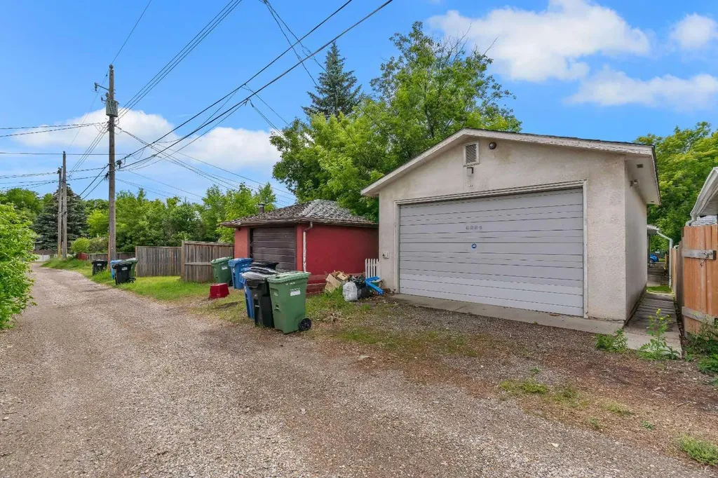 6224 18a Street SE Calgary AB T2C0N1