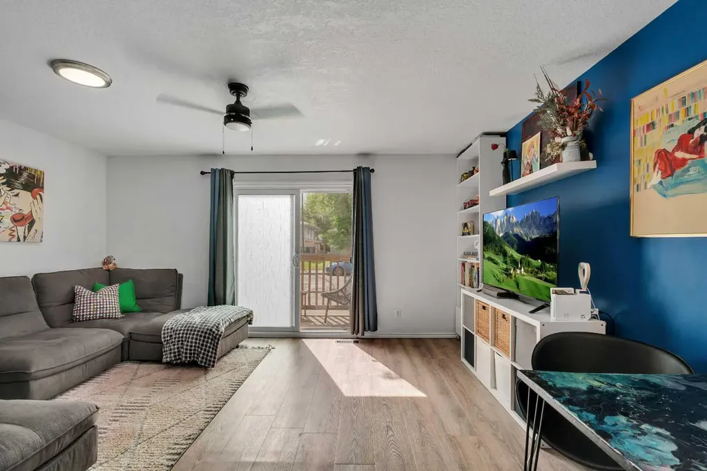 6224 18a Street SE Calgary AB T2C0N1